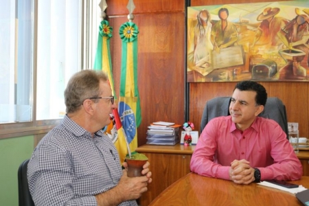 Aproveitando a estada em Porto Alegre, prefeito Daniel Gorski tem importante audiência com o deputado Jeferson Fernandes